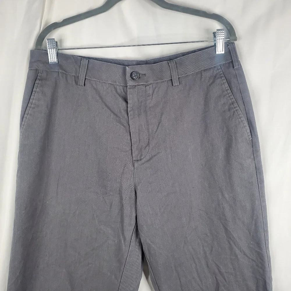 ♧ Croft and Barrow Gray Flat Front Trousers Size 34x34